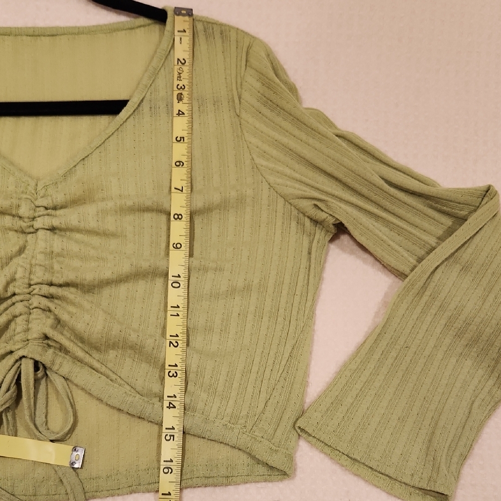 Green Ribbed Ruched Tie Front Blouse - Picture 11 of 11